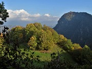 81 Dalla stalla diroccata  uno sguardo allo Zucco appena salito e sceso